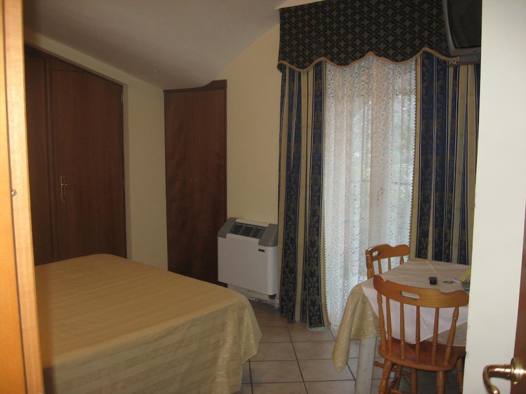 Parco Sogni D'Oro Aparthotel มอนเตลลา ห้อง รูปภาพ